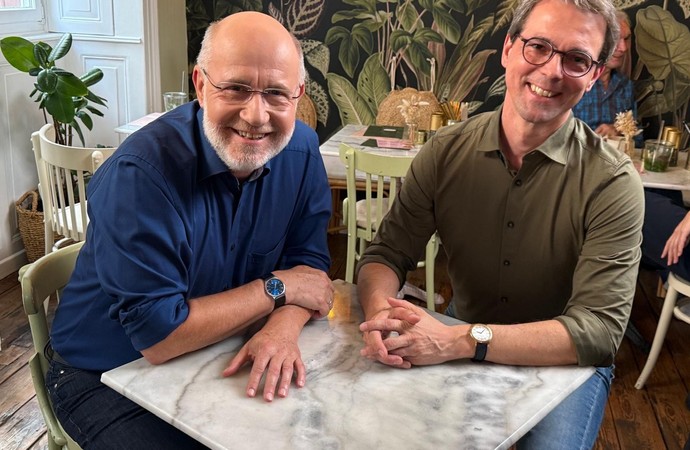 Bei der TV-Aufnahme: (v.l.) Professor Harald Lesch und Prof. Dr. Dr. Martin Holtmann (Ärztlicher Direktor der LWL-Uniklinik Hamm). Bei der TV-Aufnahme: (v.l.) Professor Harald Lesch und Prof. Dr. Dr. Martin Holtmann (Ärztlicher Direktor der LWL-Uniklinik Hamm).